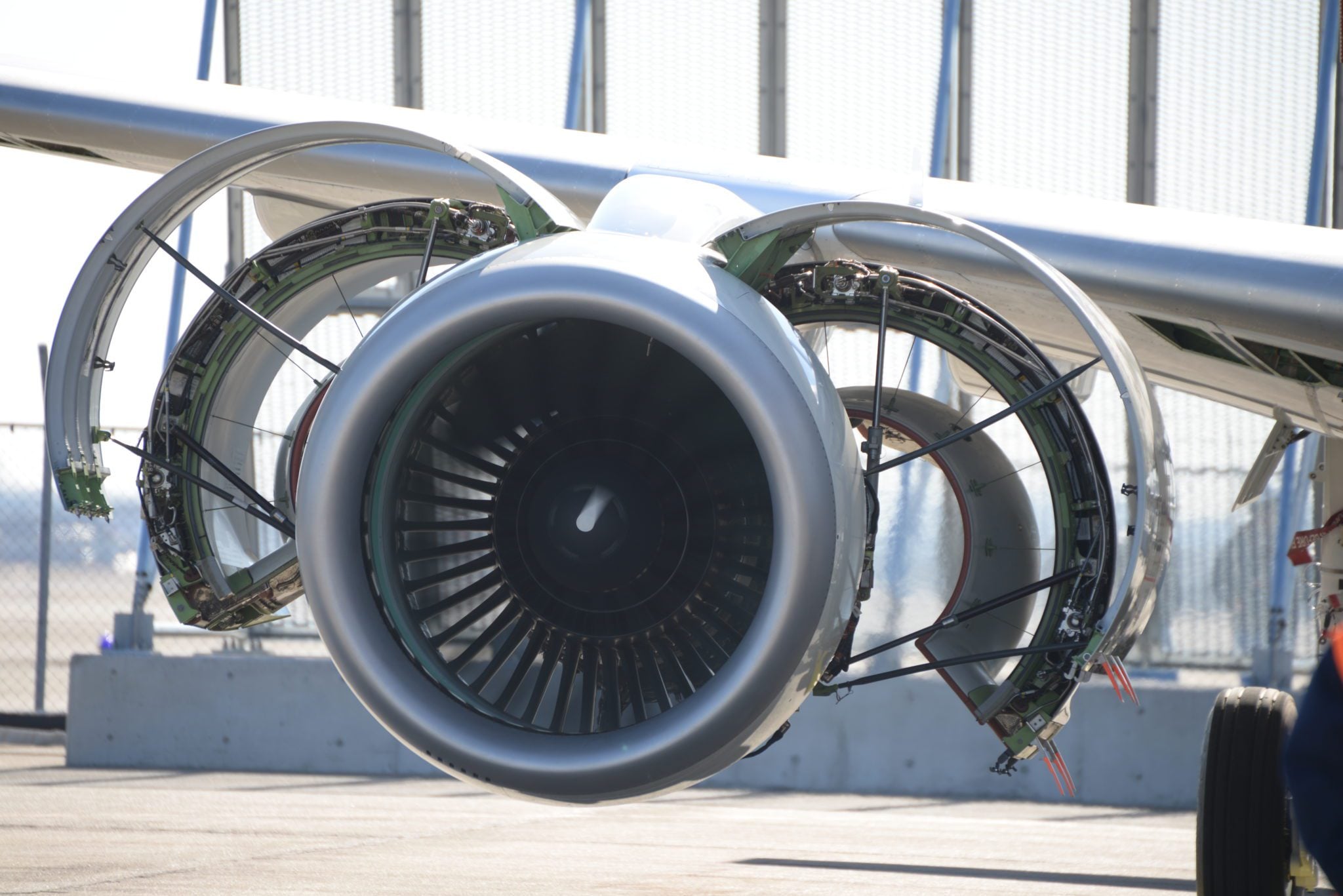 MRJ First Engine Run 4
