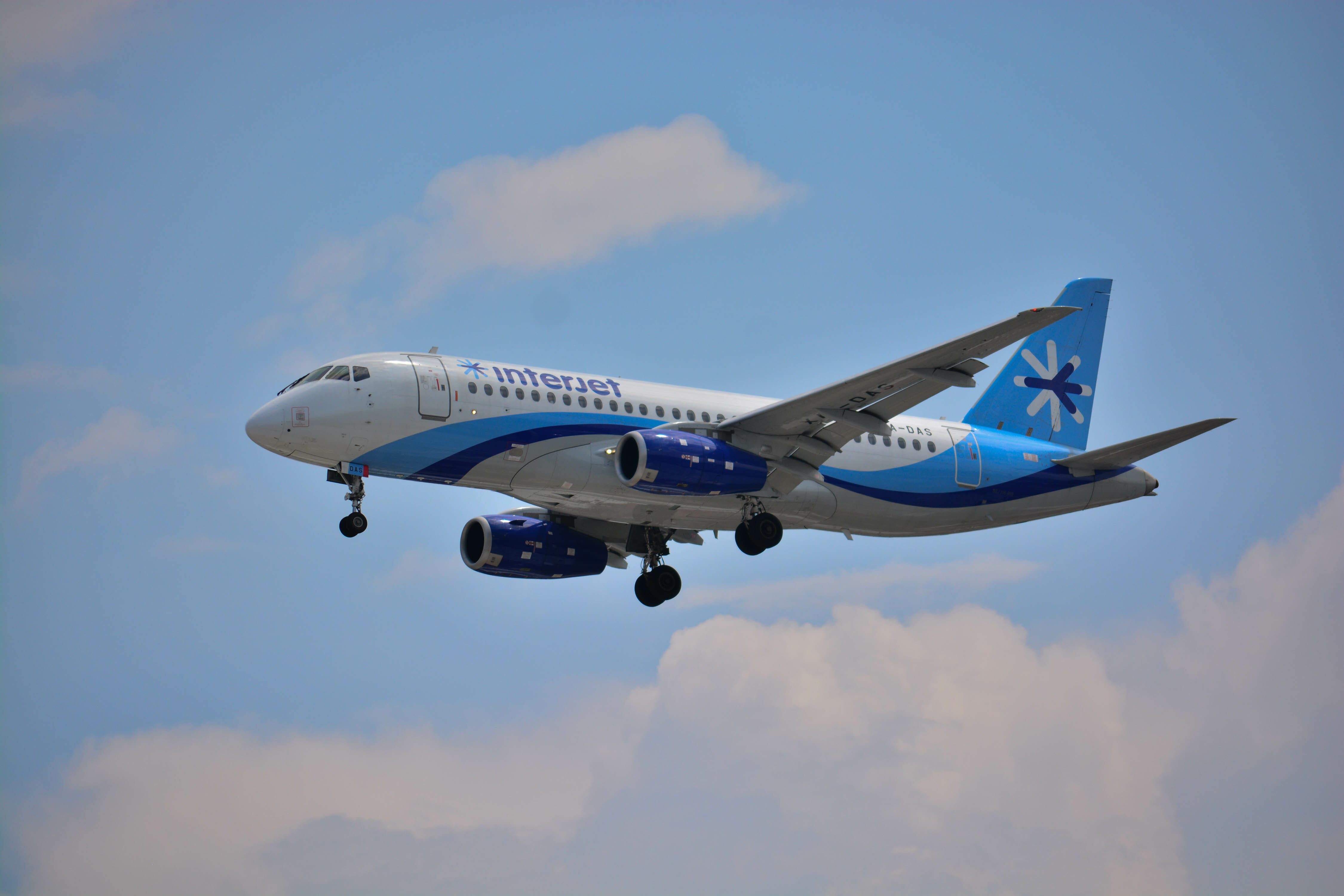 Interjet SSJ100