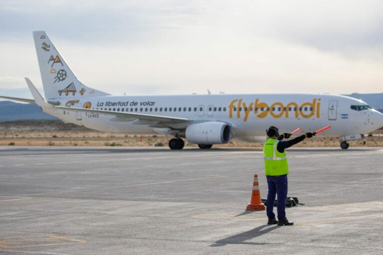 Flybondi by Flybondi