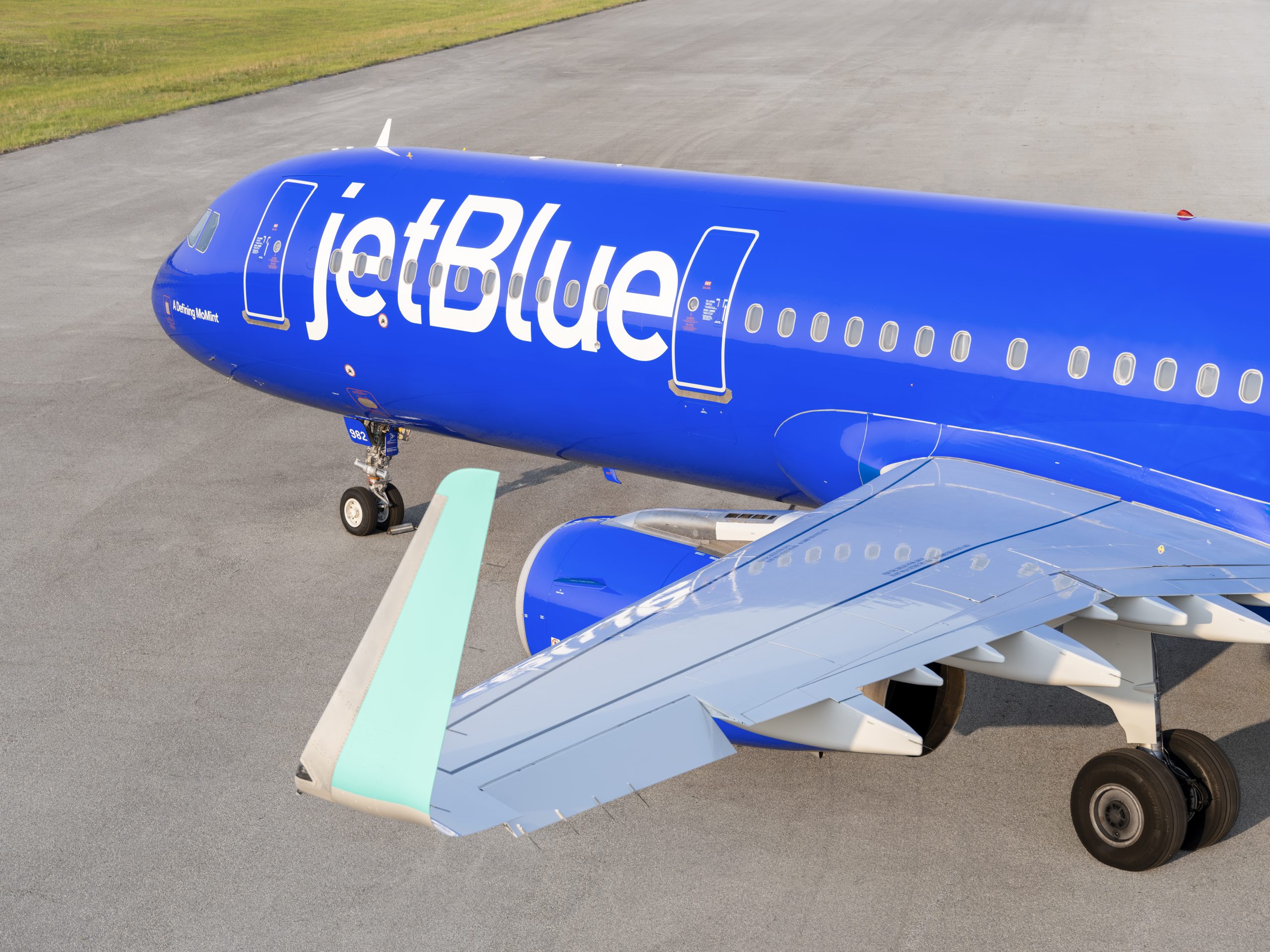 JetBlue Mint Livery Wingtips