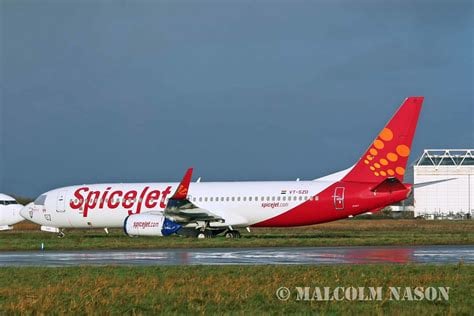 spicejet parked max